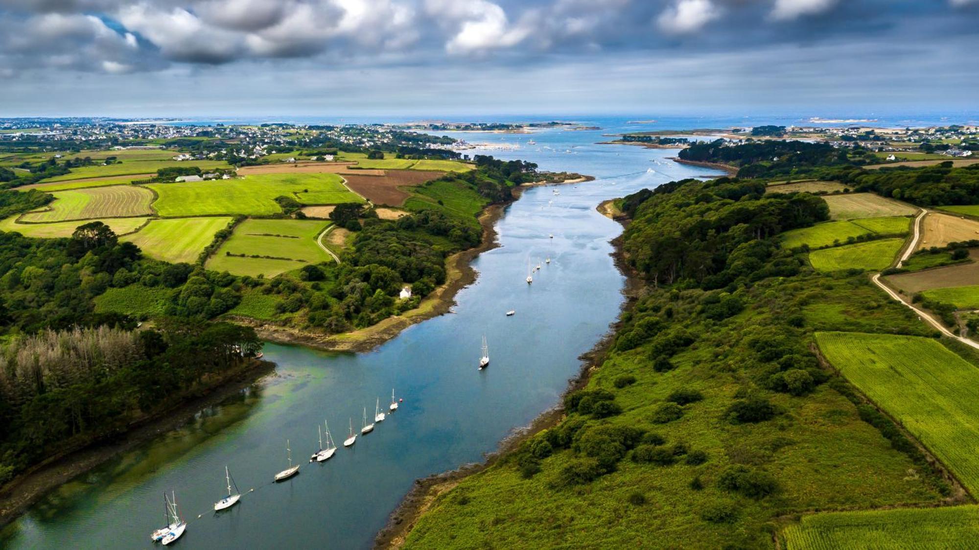 Gwel Ar Mor - Jolie Maison De Charme Renovee Proche Du Port Lanildut Extérieur photo